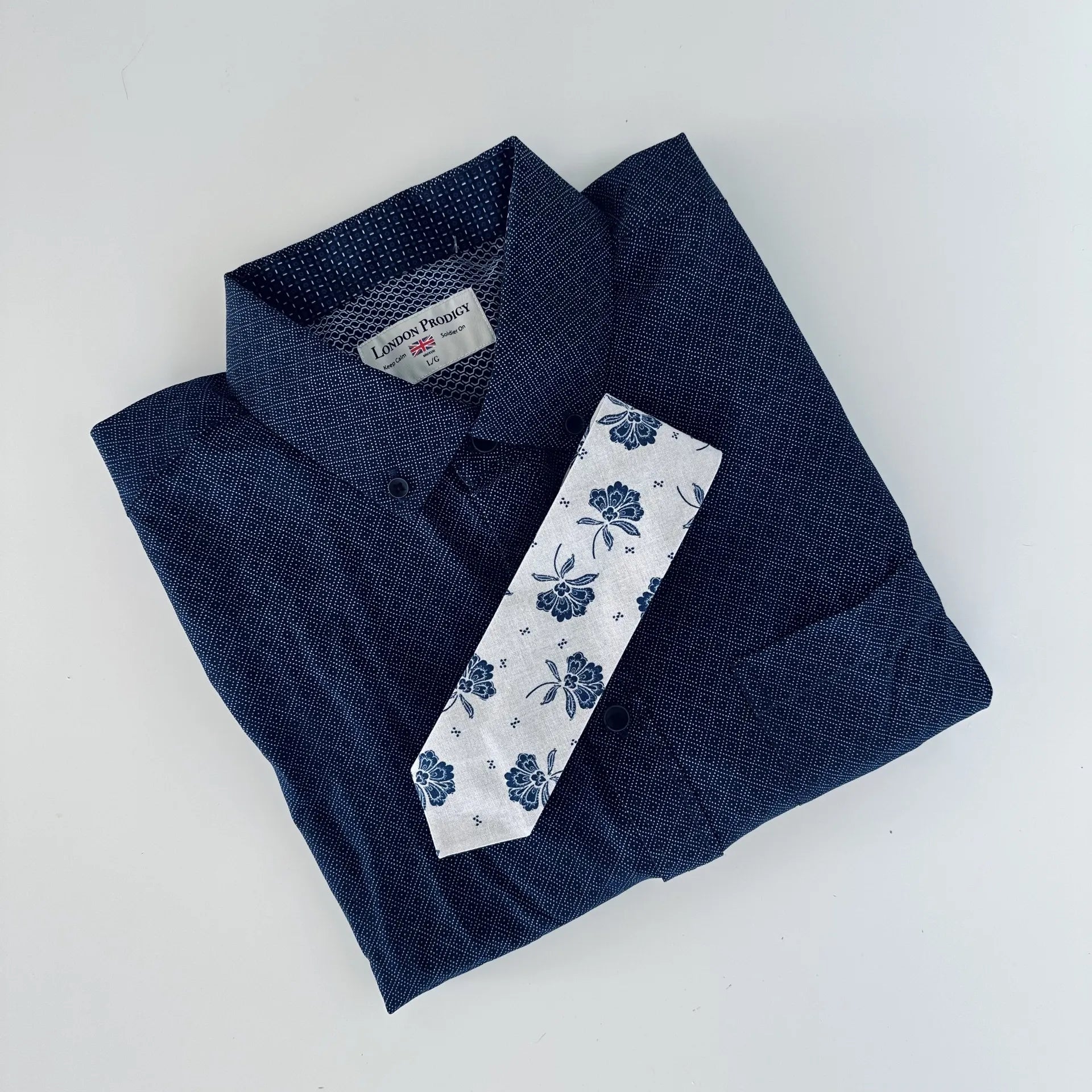 Blue vintage-inspired mens tie