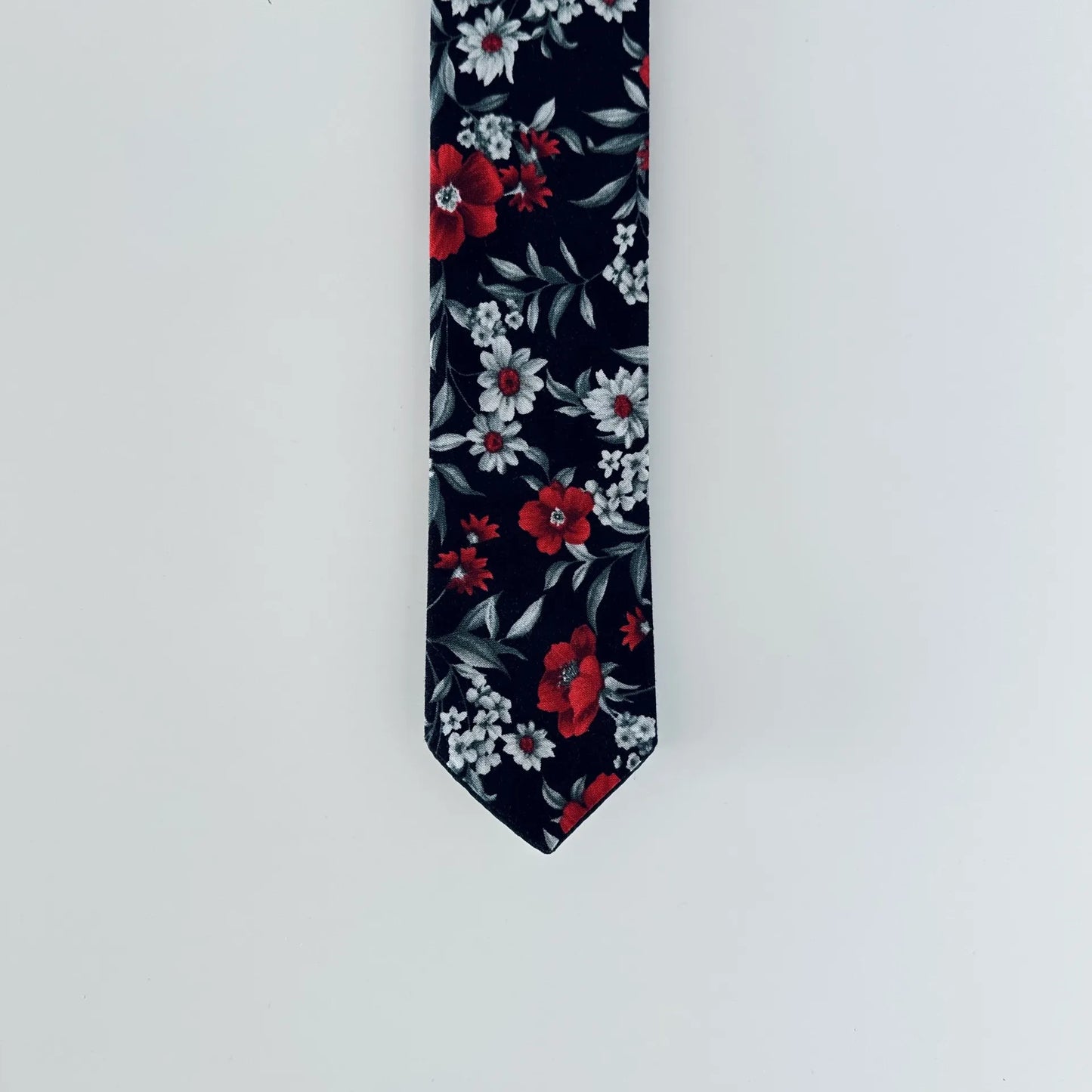 Stylish black floral tie in cotton fabric